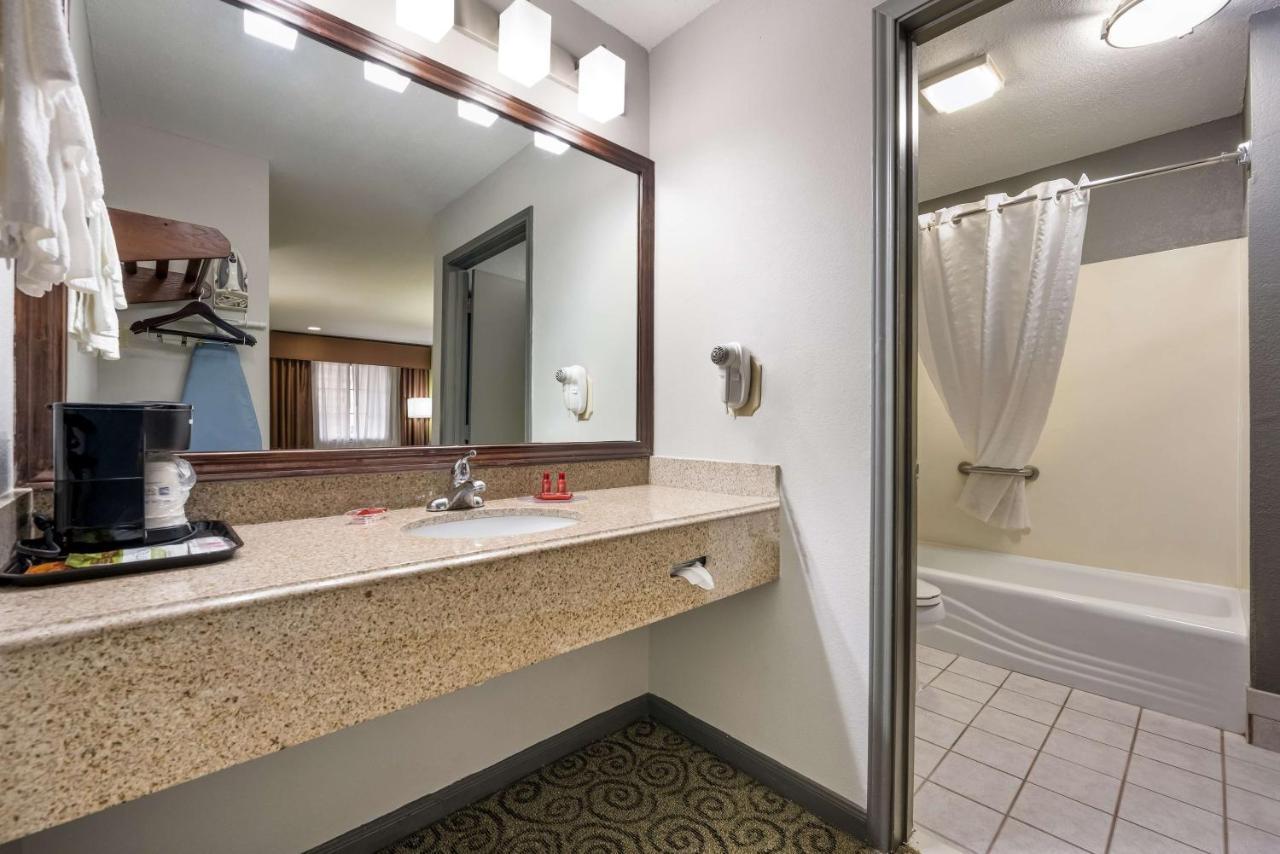 Surestay Hotel By Best Western Deer Park Exterior foto